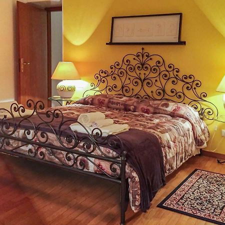 Moro Dal Castel - Appartamento Al Castel كاستلْنْيوفو ديل غارد المظهر الخارجي الصورة