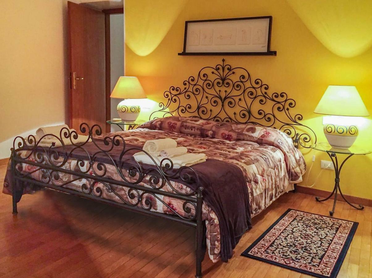 Moro Dal Castel - Appartamento Al Castel كاستلْنْيوفو ديل غارد المظهر الخارجي الصورة